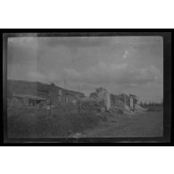 25-8-15. Ablain. La 1re maison. [légende d'origine]