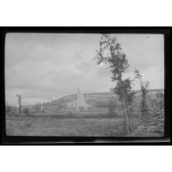 25-8-15. Ablain. Eglise, vue Sud. [légende d'origine]