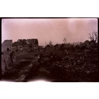 Foucaucourt. La grand route. [légende d'origine]