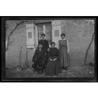 [Portrait de famille].