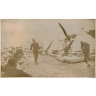 [Saints-Cyriens dans un campement].