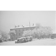 Batna sous la neige. [légende d'origine]