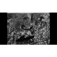 L'émir Fayçal rentre à Damas après son séjour en France pour la conférence de la paix.