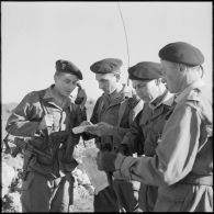Un groupe d'appelés à l'instruction.