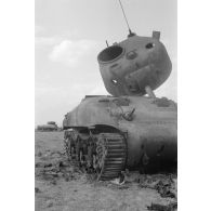 Le Sherman M4 A1 baptisé Honky Tonk.