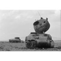 Le Sherman M4 A1 baptisé Honky Tonk.