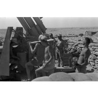 Une pièce de 8,8 cm FlaK de la 2e batterie du FlaK I./33.