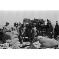 Une pièce de 8,8 cm FlaK de la 2e batterie du FlaK I./33.