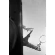 A bord d'un Junkers Ju-87 "Stuka" du Sturzkampfgeschwader StG-2 pour une mission de bombardement sur Tobrouk.