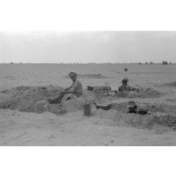 Poste de communication d'une batterie de 4 canons de 8,8 cm Flak sur le front d'El Alamein.