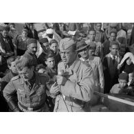 A Tunis, la diffusion de messages en langue arabe via un haut-parleur