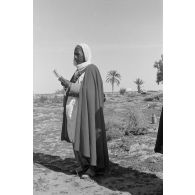 Dans le secteur de El Jem, les activités de la 6e compagnie de propagande de l'armée de l'air allemande auprès de la population tunisienne.