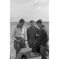 Dans le secteur de El Jem, les activités de la 6e compagnie de propagande de l'armée de l'air allemande auprès de la population tunisienne.