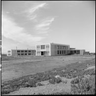 Bâtiments de l'EMAT/AFN (Ecole militaire annexe des Transmissions d'Afrique du Nord) à Ben-Aknoun.