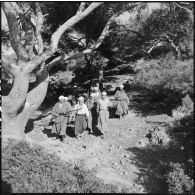 Patrouille d'une harka en Oranie.
