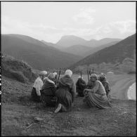 Patrouille d'une harka en Oranie.