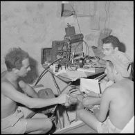 Le poste de transmission du 1er bataillon du 3e RIA.