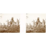 [Eglise en ruines, s.d.]