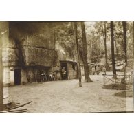 [Vie quotidienne dans un campement, s.d.]