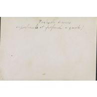 Postes  de secours superficiel et profond (à gauche). [légende d'origine]