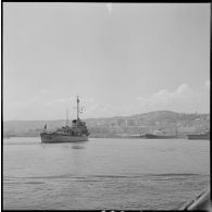 Arrivée du Malgache dans le port d'Alger.
