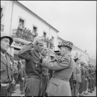 Remise de décoration, Médéa.