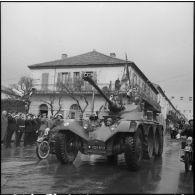 Défilé motorisé, Médéa.