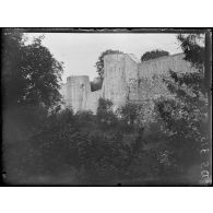 Provins (Seine-et-Marne). La brèche aux Anglais. [légende d'origine]