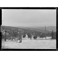 Le Tanet. Attelage de chiens de l'Alaska. [légende d'origine]