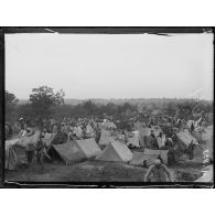 Le camp de Somme-Bionne et son bivouac. [légende d'origine]