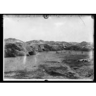 Organisation militaire entre Nieuport et Dunkerque / Affiches parisiennes.