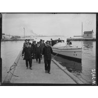 Toulon, arrivée à la pyrotechnie de Milhaud. [légende d'origine]
