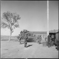 Un blindé M24 Chaffee.