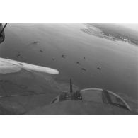 Survol d'une baie de la Baltique et d'une base d'hydravions, par un hydravion Blohm und Voss Bv 138 du See-Aufklaerungsgruppe-125.