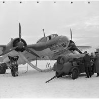 Préchauffage ou réchauffement des moteurs d'un avion bombardier Dornier Do-17-P.