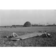 Débris d'une aile d'un avion soviétique abattu.