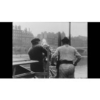 [Marine, entraînement au tir.]