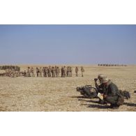 Démonstration des soldats français lors d'un exercice franco-égyptien de tir sur lance-missiles Milan.