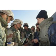 Exercice franco-américain d'héliportage d'une section de mortier de la 82e Airborne en ZDO (zone de déploiement opérationnel) Olive, par hélicoptères de transport Puma de l'ALAT (aviation légère de l'armée de terre).