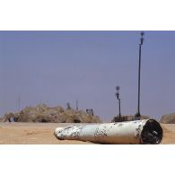 Missile anti-SCUD MIM-104 Patriot, retombé au sol presque intact après un tir.