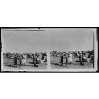 Avant l'escorte de l'Azalaï - lieutenant Gautier, capitaine Tonnot, lieutenant Gillles. [légende d'origine]