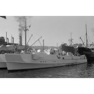 Une vedette rapide de la 3. Schnellboot-Flottille dans la baie de la Sude (Souda Bay) .