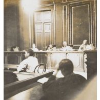 Différentes phases du procès. [description provisoire]