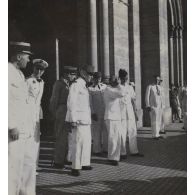 Prestation de serment du président Hoach. [description provisoire]