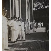 Prestation de serment du président Hoach. [description provisoire]