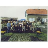 Rassemblement des anciens du 6e RCA pour le 33e anniversaire de la libération de Thann en 1985. [légende d'origine]