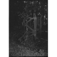 Fort du Murier. Plateforme Raguet pour 75 AA - 1991. [légende d'origine]