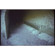 Fort de Saint-Thierry. Latrines. [légende d'origine]