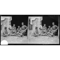 Tunisiens, la partie de carte. [légende d'origine]