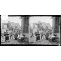 Etat-major, Targe, déjeuner à Lassigny, 20 mars 1917. [légende d'origine]